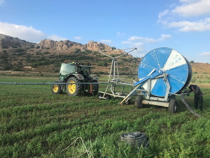 פתיחת קו השקייה